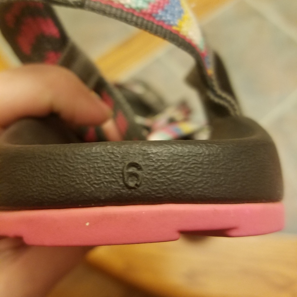 Chacos - Picture 4 of 4